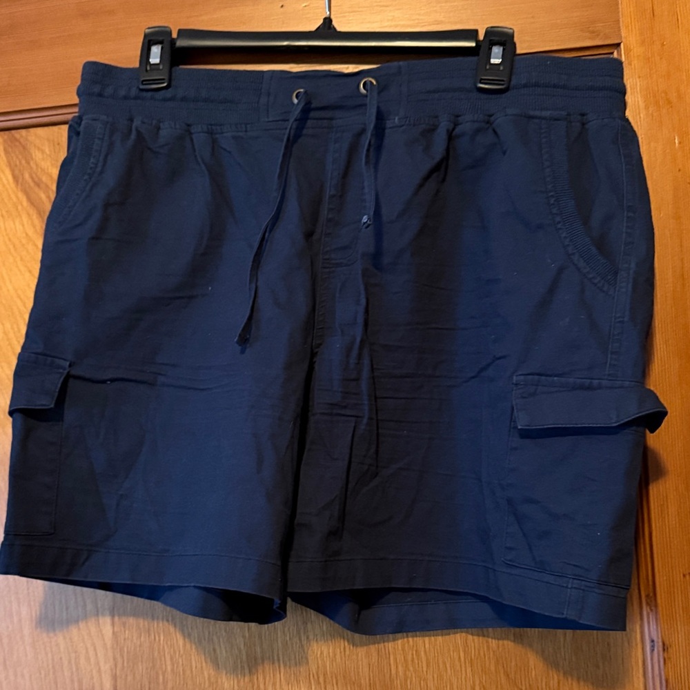 Men's Navy Cargo Shorts